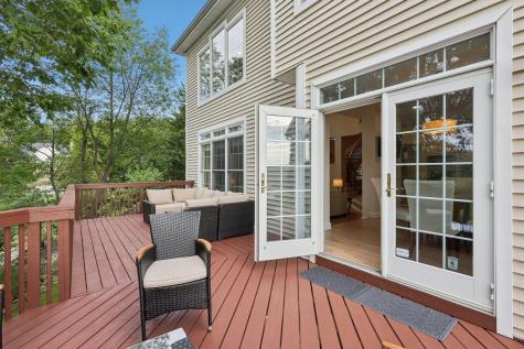 4 Point View Oakland NJ 07436-2366