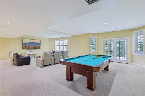 4 Point View Oakland NJ 07436-2366