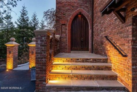 18 Belvidere Road Atlantic Highlands NJ 07716