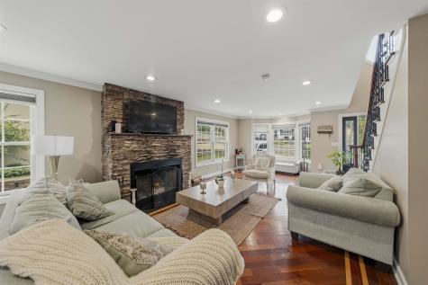 664 Ten Eyck Avenue Lyndhurst NJ 07071