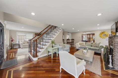 664 Ten Eyck Avenue Lyndhurst NJ 07071