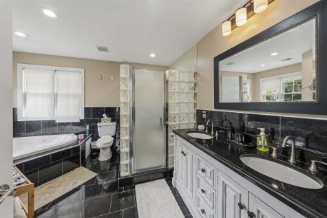 664 Ten Eyck Avenue Lyndhurst NJ 07071