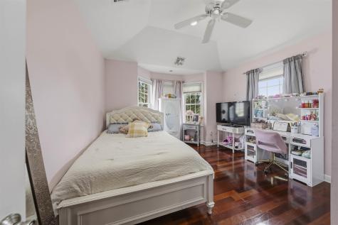 664 Ten Eyck Avenue Lyndhurst NJ 07071