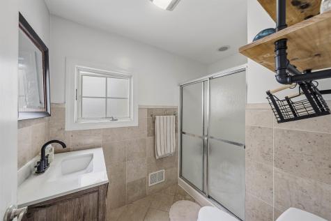 664 Ten Eyck Avenue Lyndhurst NJ 07071