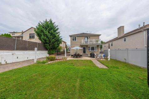 664 Ten Eyck Avenue Lyndhurst NJ 07071