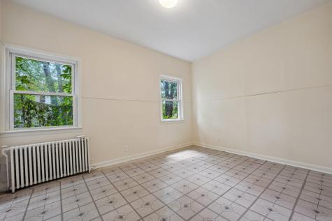 414 Monastery Pl Rear Union City NJ 07087-4408