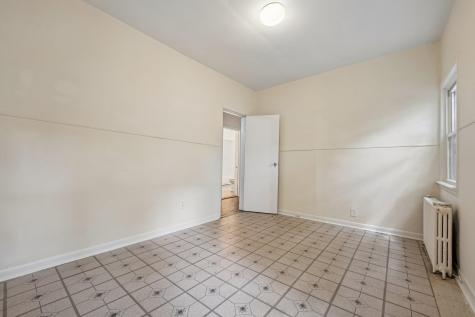 414 Monastery Pl Rear Union City NJ 07087-4408