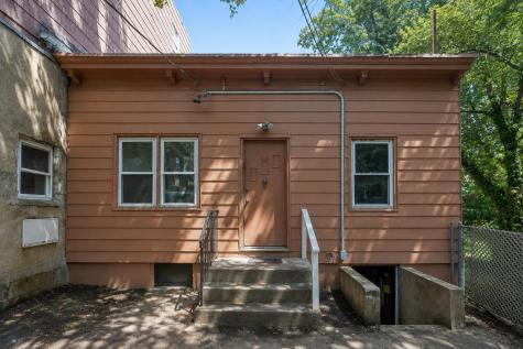 414 Monastery Pl Rear Union City NJ 07087-4408