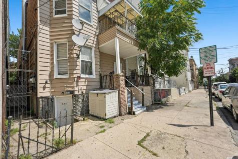 414 Monastery Pl Rear Union City NJ 07087-4408