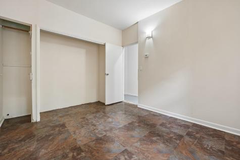 414 Monastery Pl Rear Union City NJ 07087-4408
