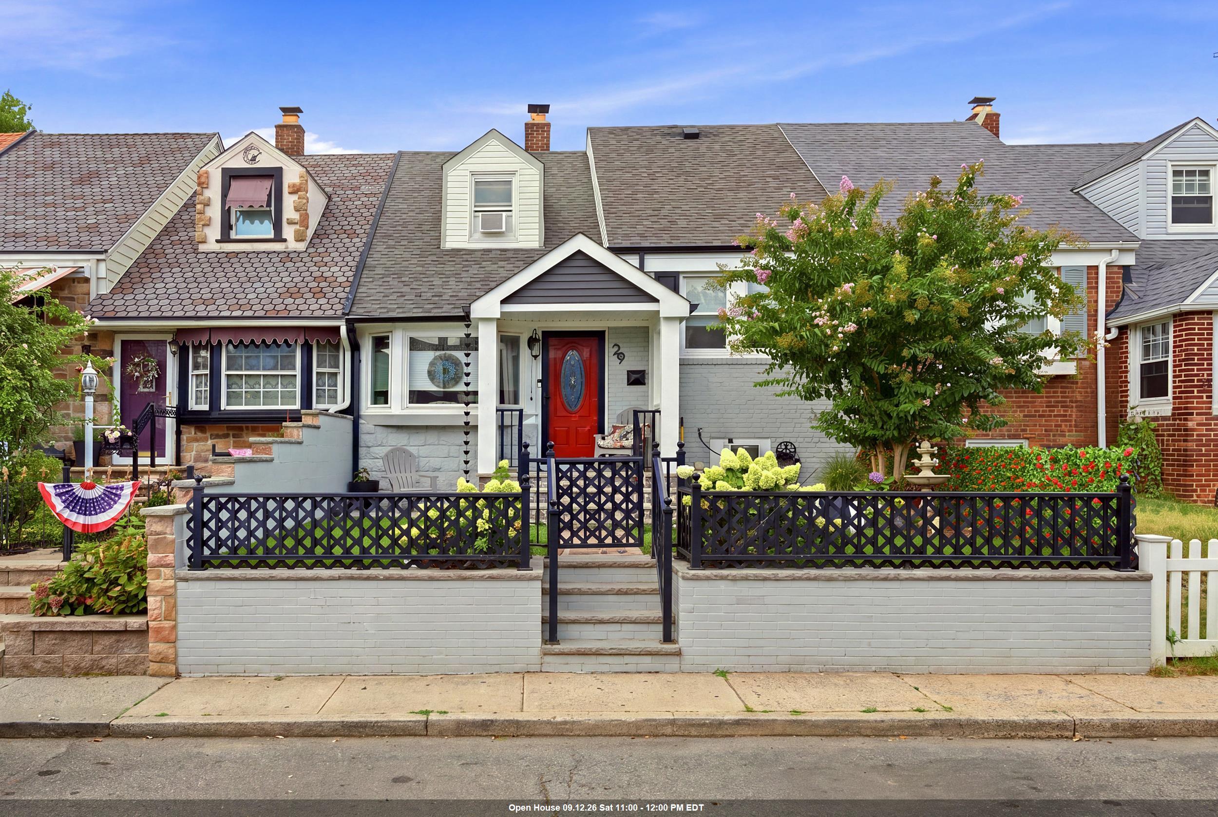 29 Parkside Lane Bayonne NJ 07002