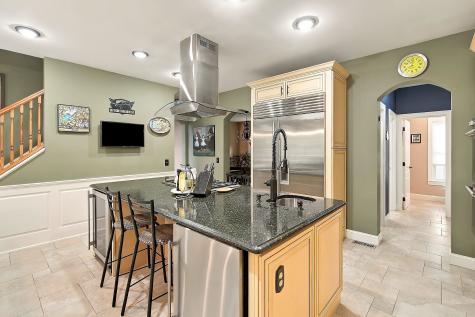 21 Pine Hill Road Mahwah NJ 07430-1012