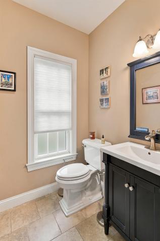 21 Pine Hill Road Mahwah NJ 07430-1012
