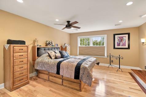 21 Pine Hill Road Mahwah NJ 07430-1012