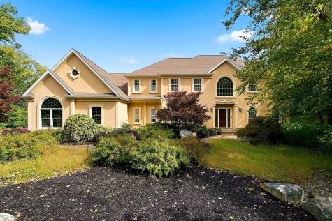 21 Pine Hill Road Mahwah NJ 07430-1012