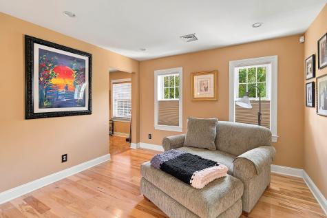 21 Pine Hill Road Mahwah NJ 07430-1012