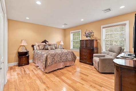 21 Pine Hill Road Mahwah NJ 07430-1012