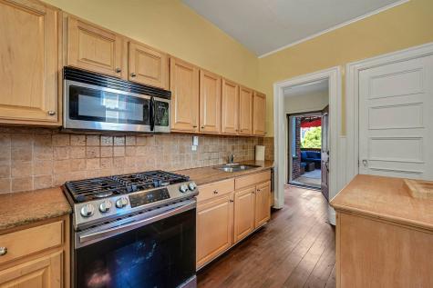 200-202 Oak Street Weehawken NJ 07086