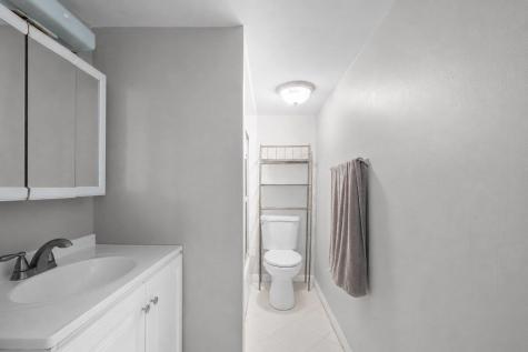 55 Central Lane Secaucus NJ 07094