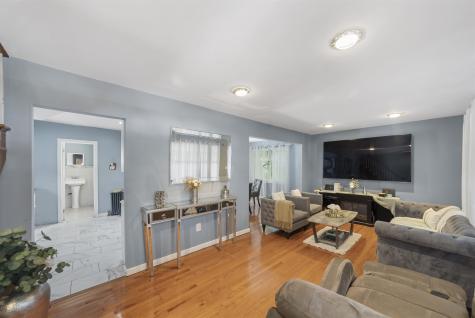 256 Fycke Lane Teaneck NJ 07666