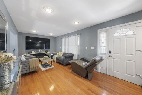256 Fycke Lane Teaneck NJ 07666
