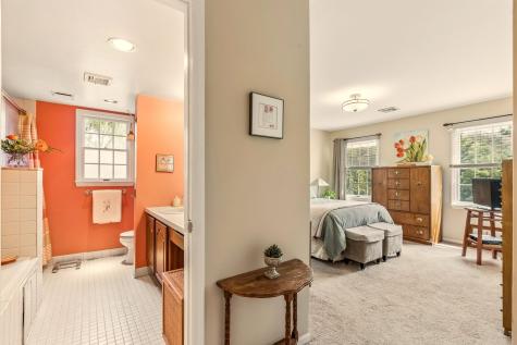 8 Quartz Lane Paterson NJ 07501