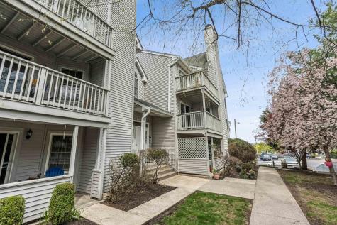 8 Quartz Lane Paterson NJ 07501