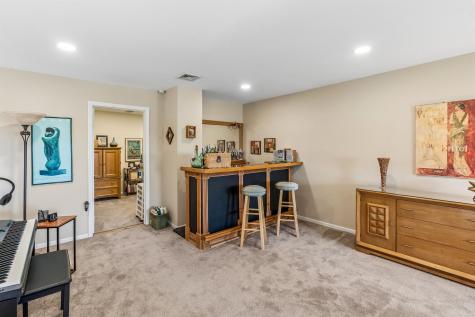 8 Quartz Lane Paterson NJ 07501