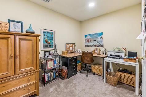 8 Quartz Lane Paterson NJ 07501