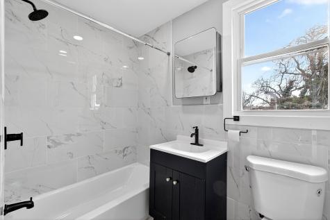 22 West 10th Street Bayonne NJ 07002
