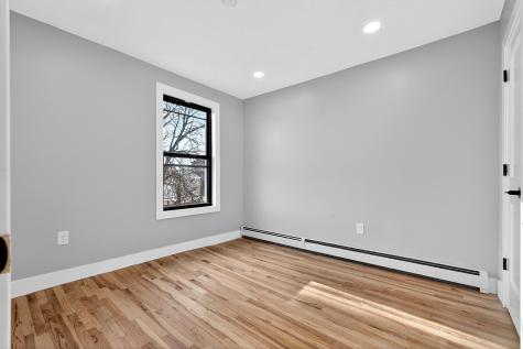 22 West 10th Street Bayonne NJ 07002
