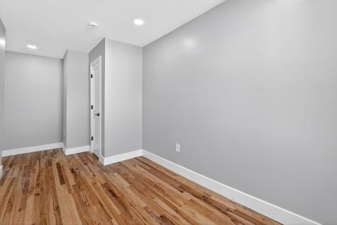 22 West 10th Street Bayonne NJ 07002