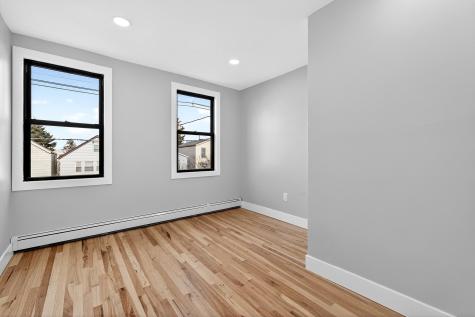 22 West 10th Street Bayonne NJ 07002