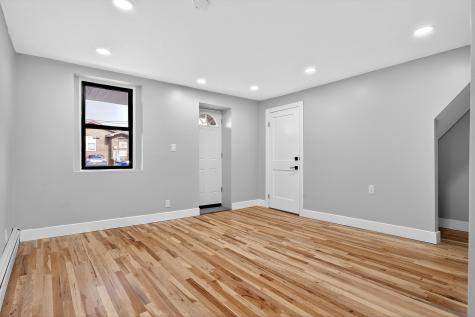 22 West 10th Street Bayonne NJ 07002