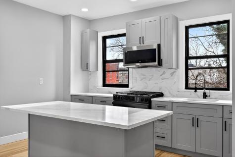 22 West 10th Street Bayonne NJ 07002