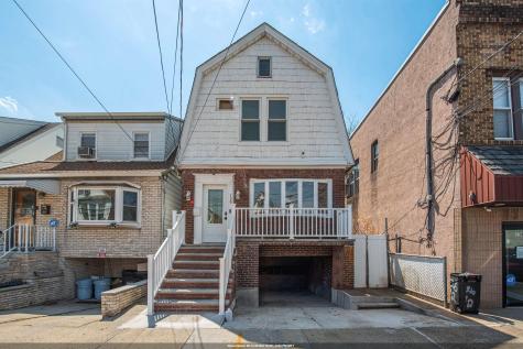 136 West 56th Street Bayonne NJ 07002-2210