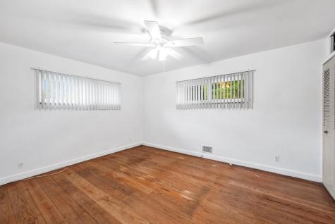 574 Chestnut Street Washington Township NJ 07676