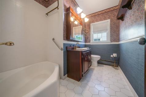 431 Van Renssalaer Ridgefield NJ 07657