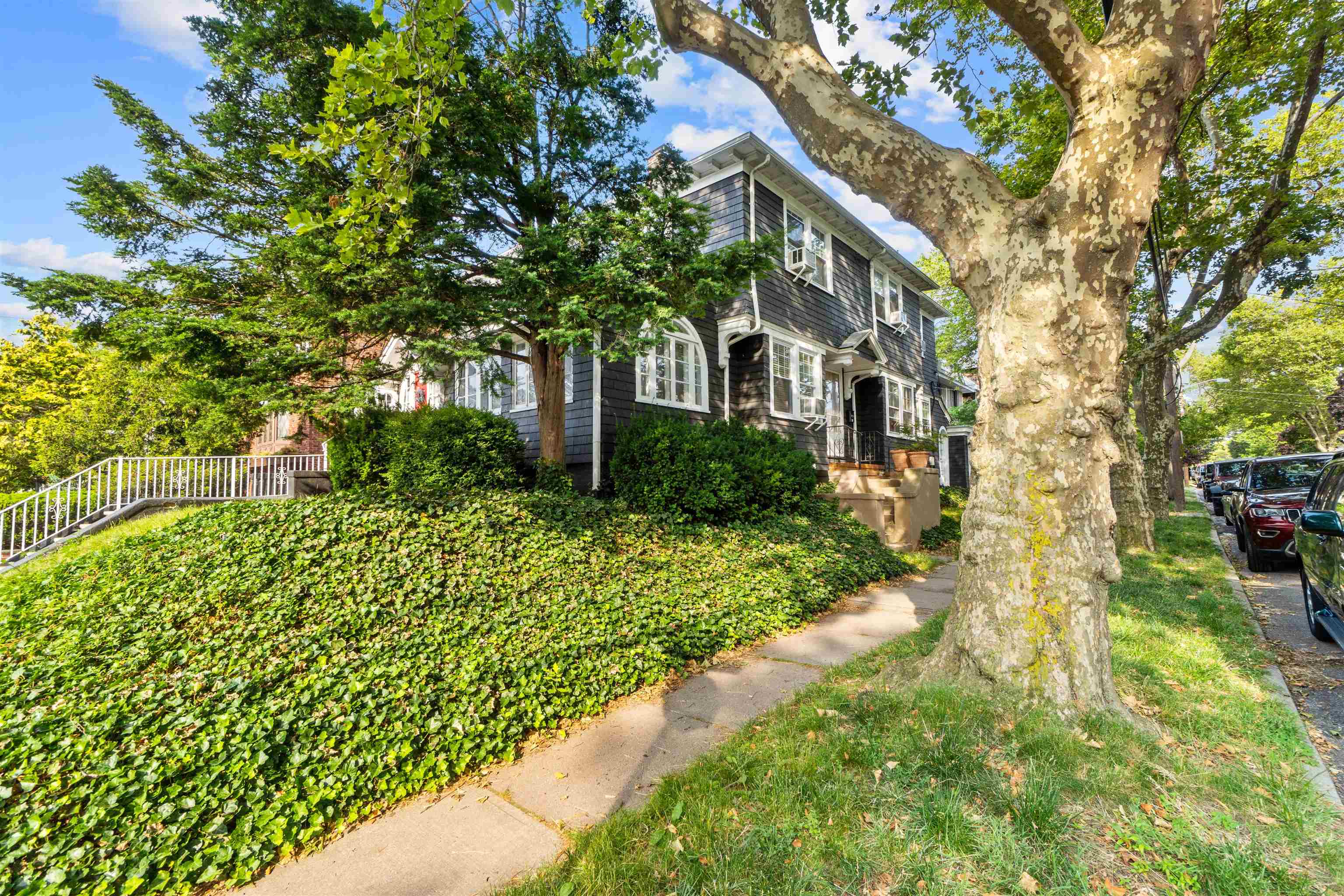 42 Avenue B Bayonne NJ 07002