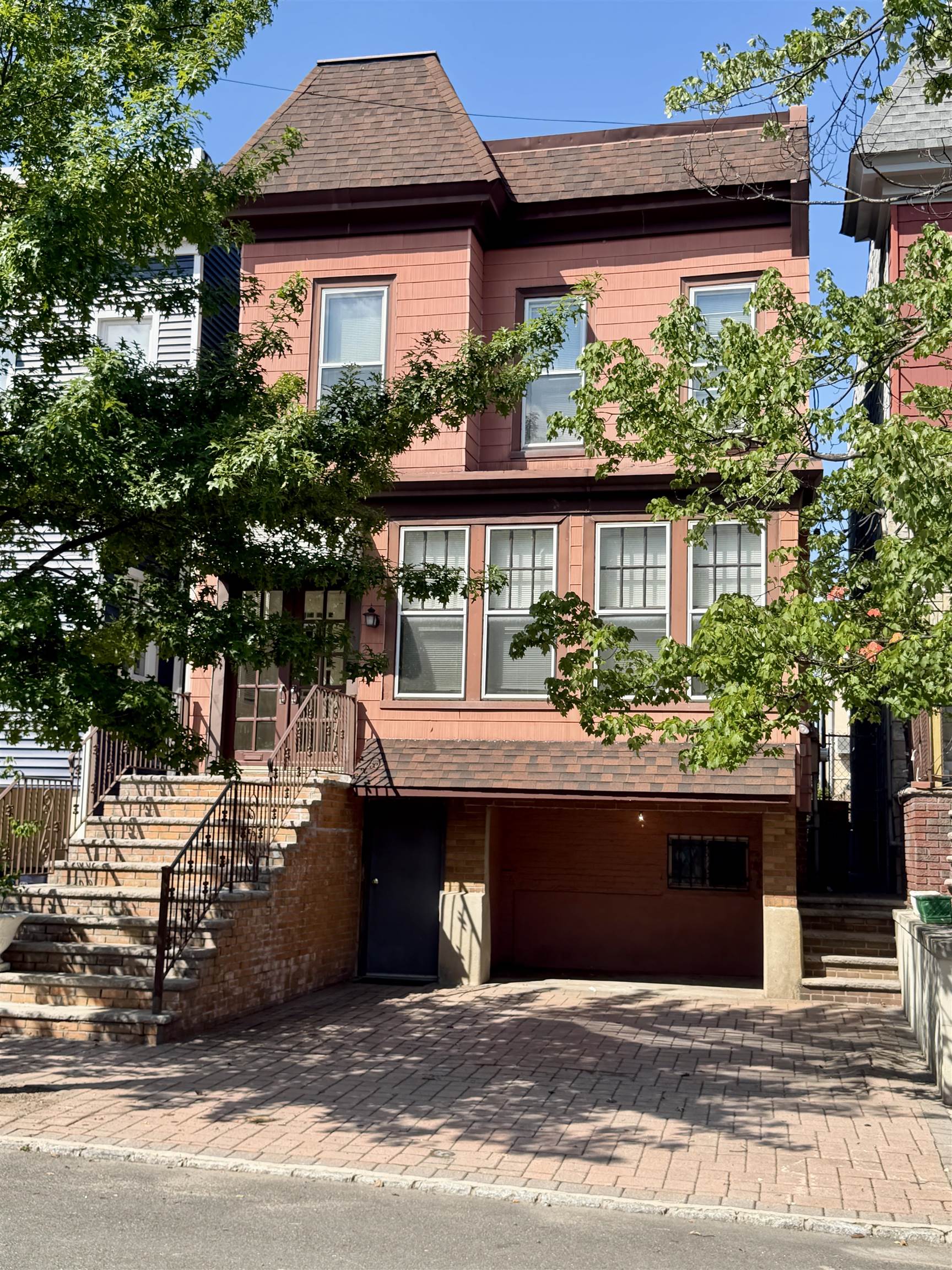 218 Jane Street Weehawken NJ 07086