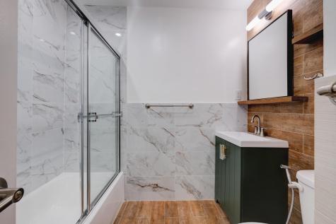 4 James Place Secaucus NJ 07094