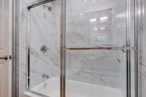 4 James Place Secaucus NJ 07094