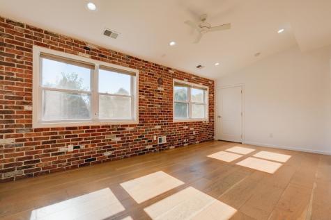 4 James Place Secaucus NJ 07094