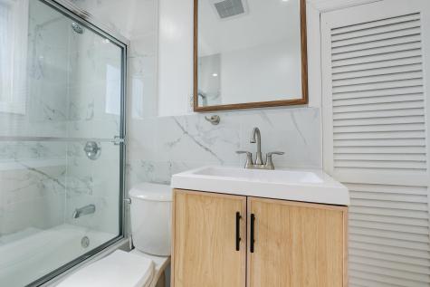 4 James Place Secaucus NJ 07094