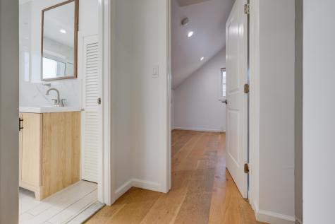 4 James Place Secaucus NJ 07094