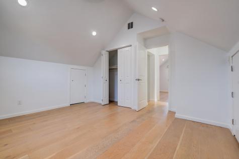 4 James Place Secaucus NJ 07094