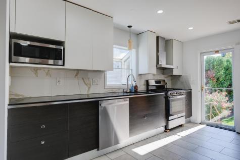 4 James Place Secaucus NJ 07094