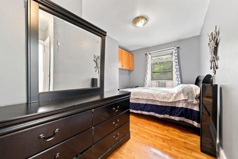495.5 Monmouth Street Jersey City NJ 07302