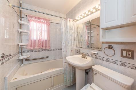 1456 76th Street North Bergen NJ 07047-4055