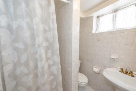 1456 76th Street North Bergen NJ 07047-4055